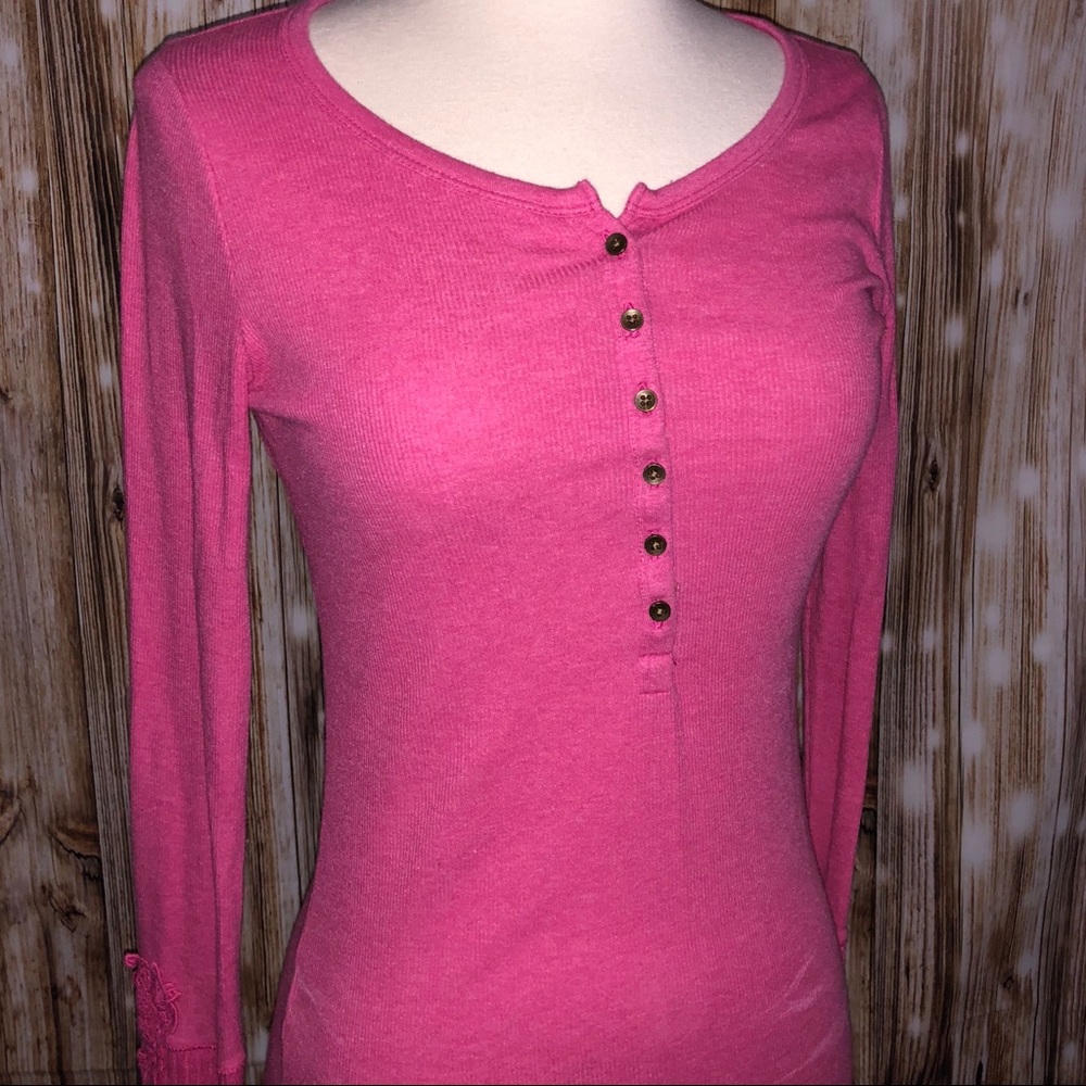 Hollister Henley